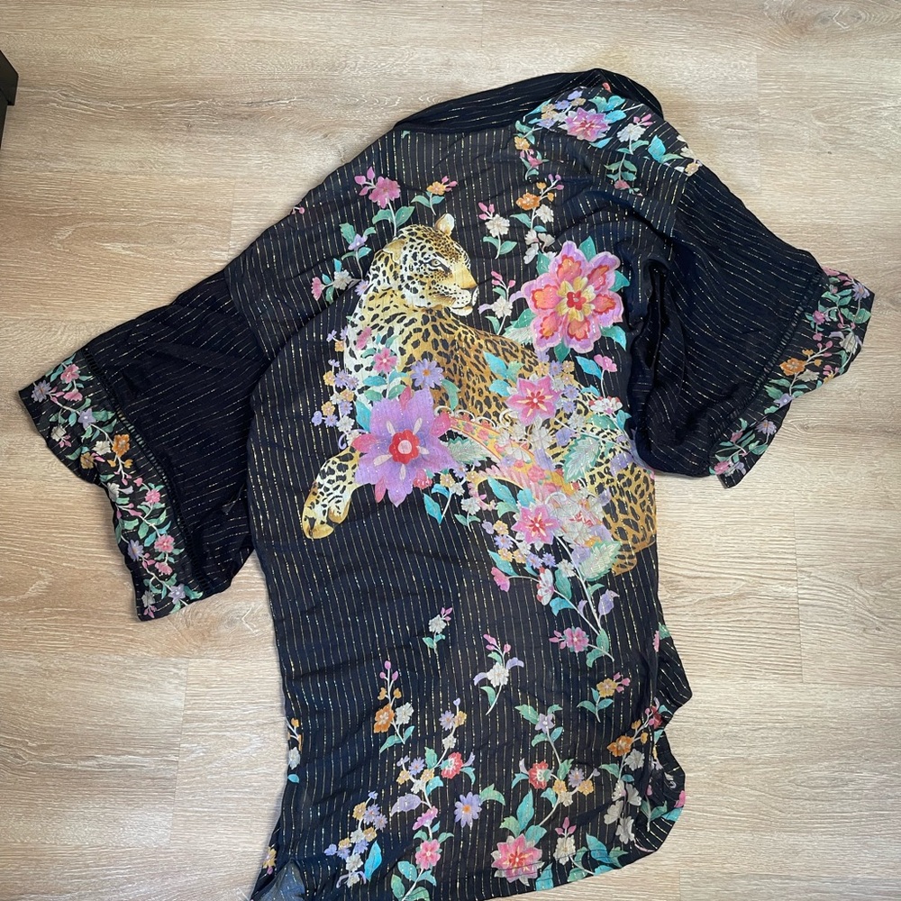 Black Spell Floral Kimono - Picture 4 of 5